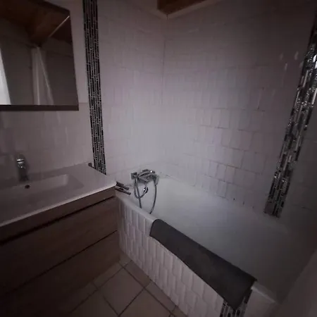 La Petite Loge Yourhosthelper Lejlighed